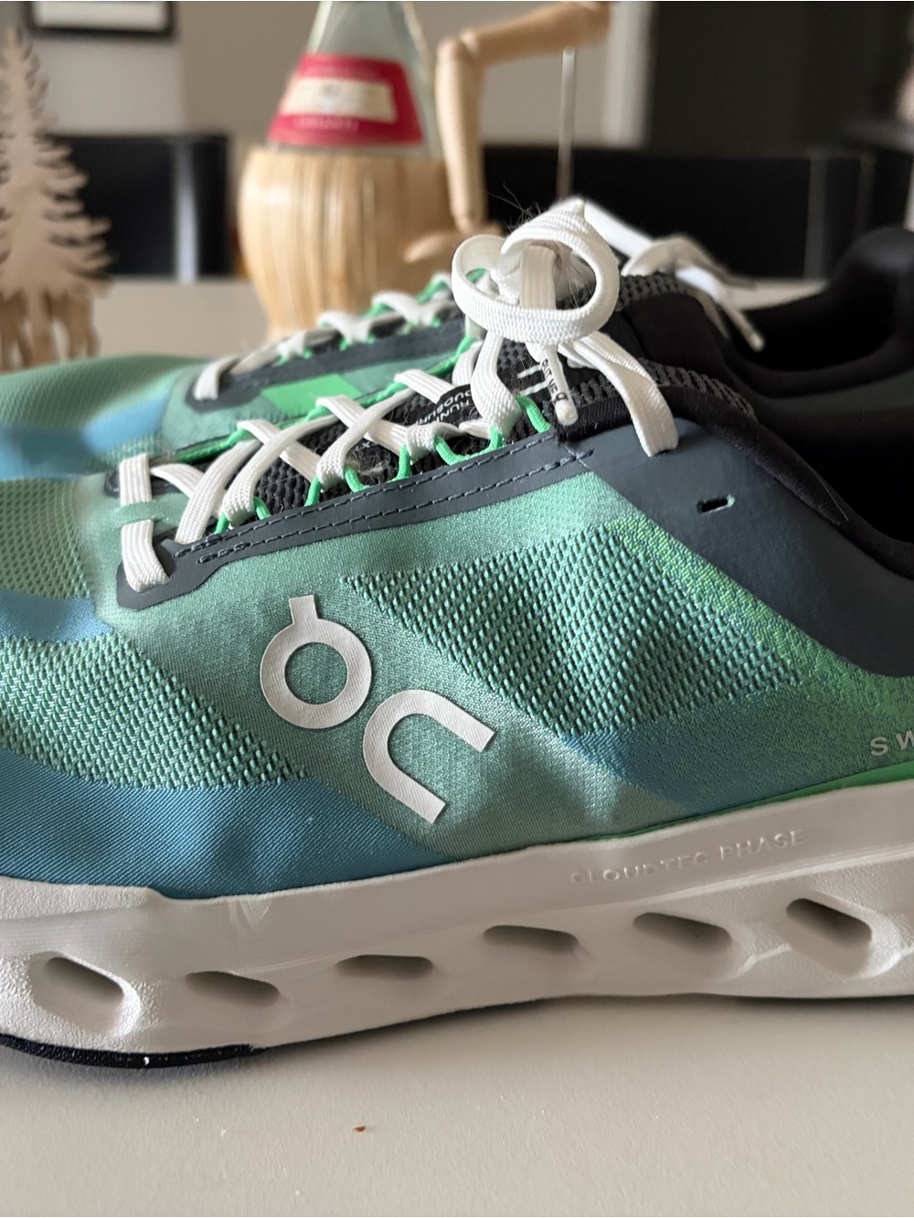 On Running Men's Cloudswift Wide Athletic Shoes in Teal/White